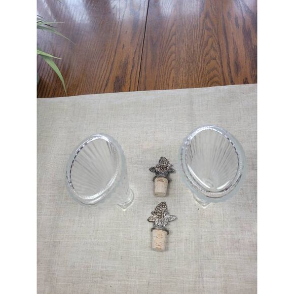 Vintage Mikasa Cruet Set, Oil & Vinegar, Grape Stopper, Silver Plate Holder - Picture 4 of 7